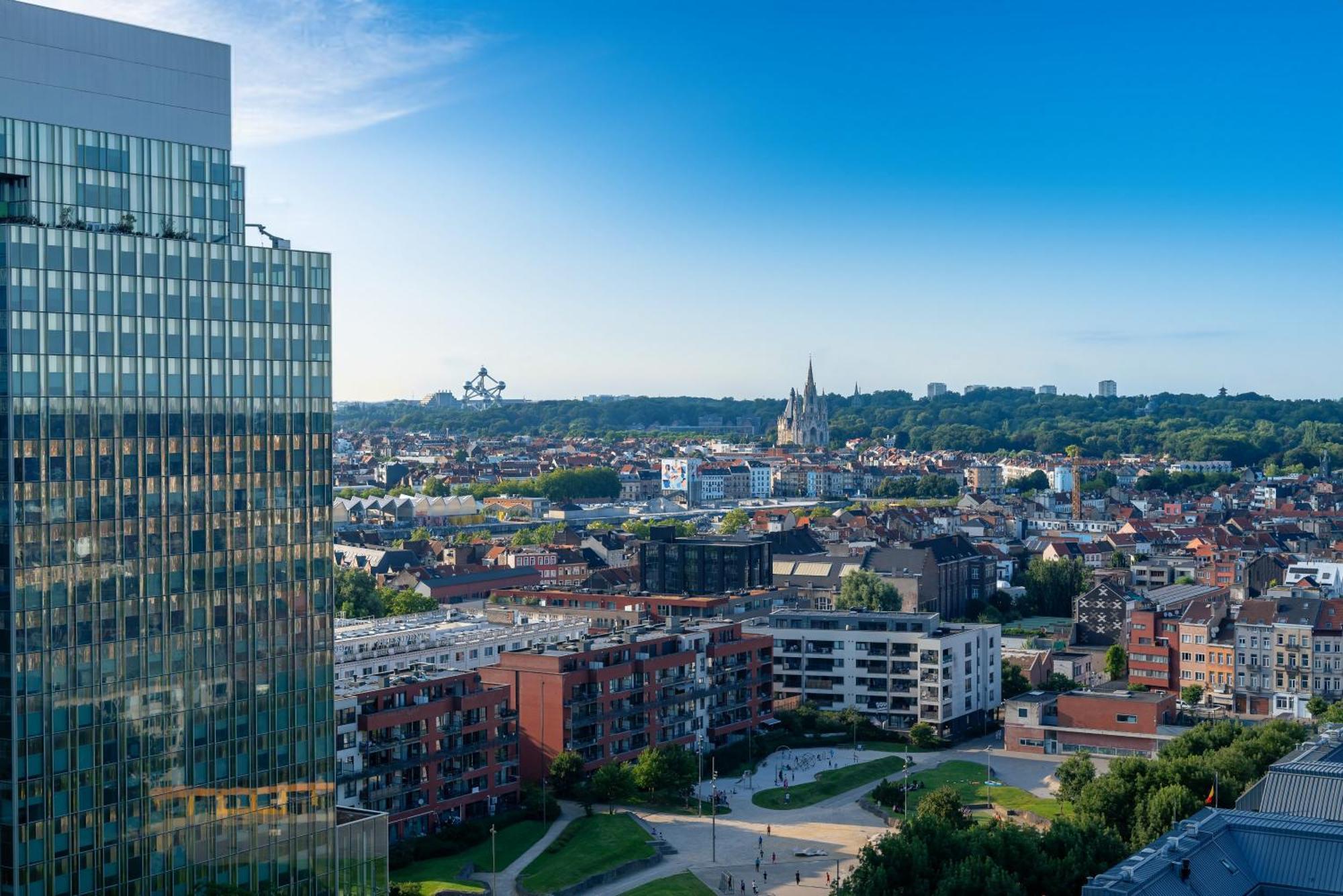 Studio Avec Vue Panoramique Et Parking Gratuit Brussel Bagian luar foto